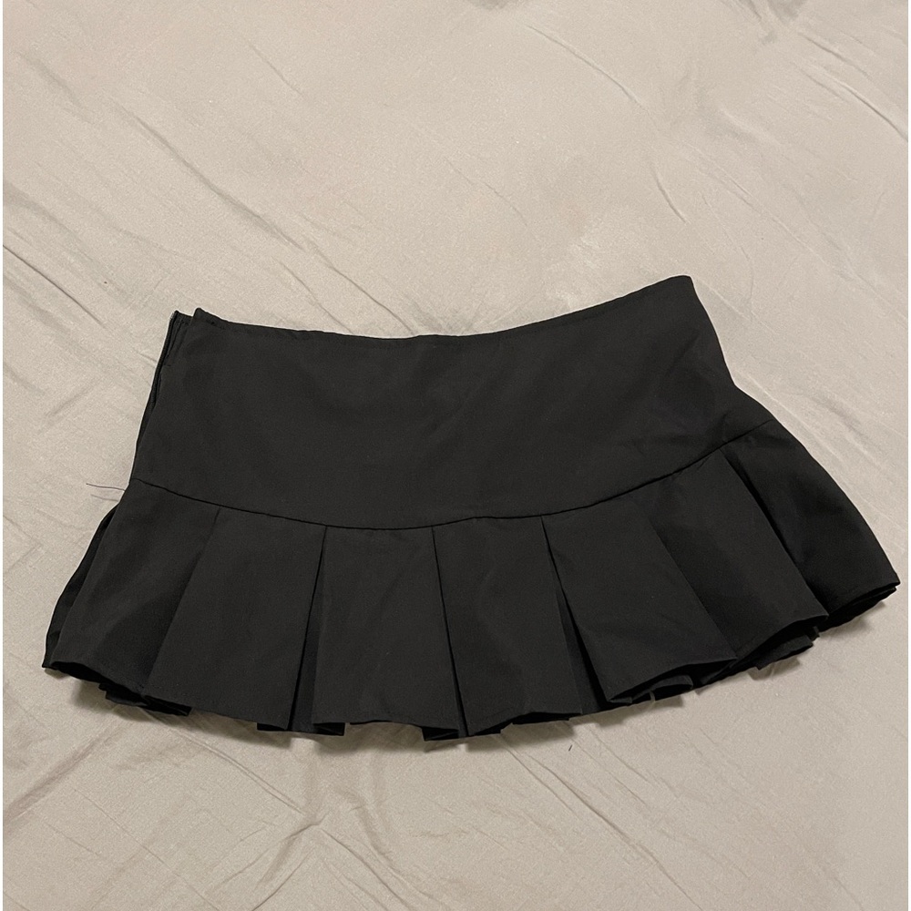 SHEIN black mini skirt, Size 4, Fit XS ~ S